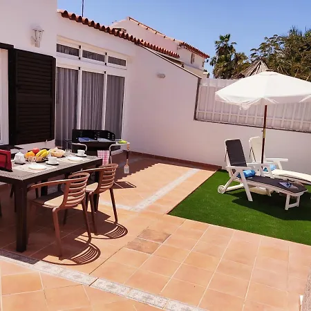 Orquidea With Private Garden * Playa del Ingles (Gran Canaria)